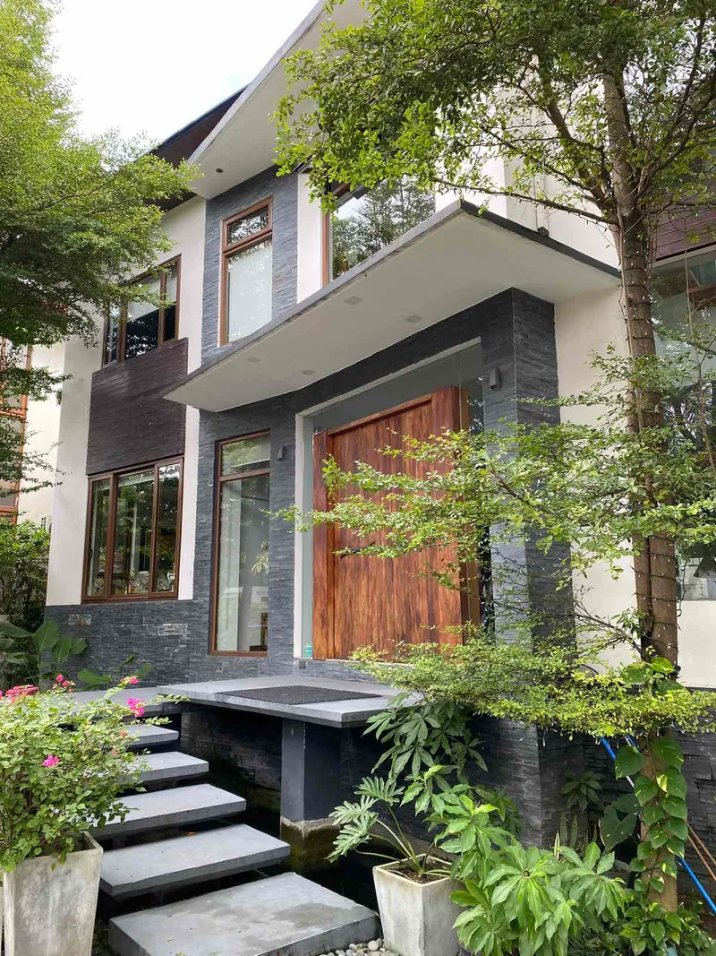 House and Lot for Sale in Makati